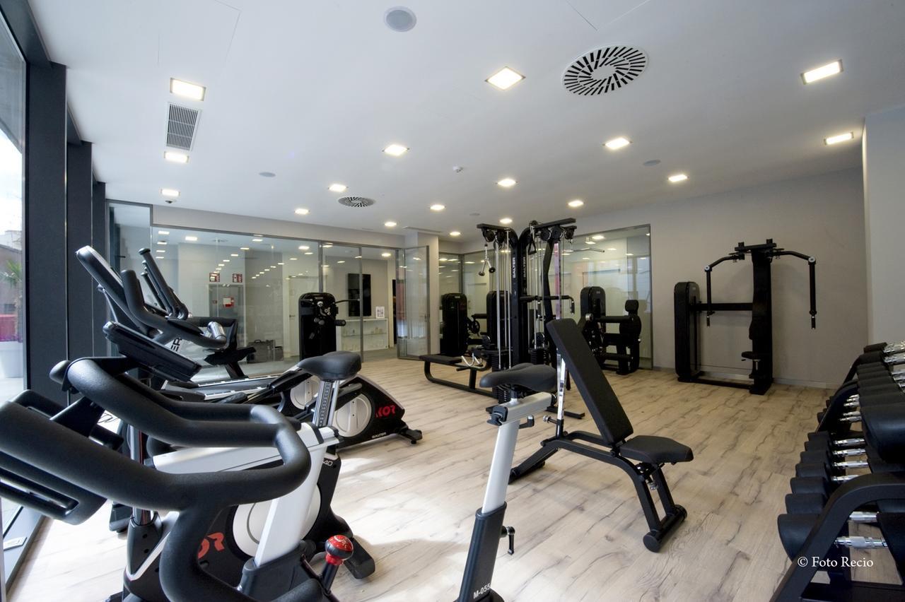 Hotel & Spa Ciudad De Бинефар Экстерьер фото