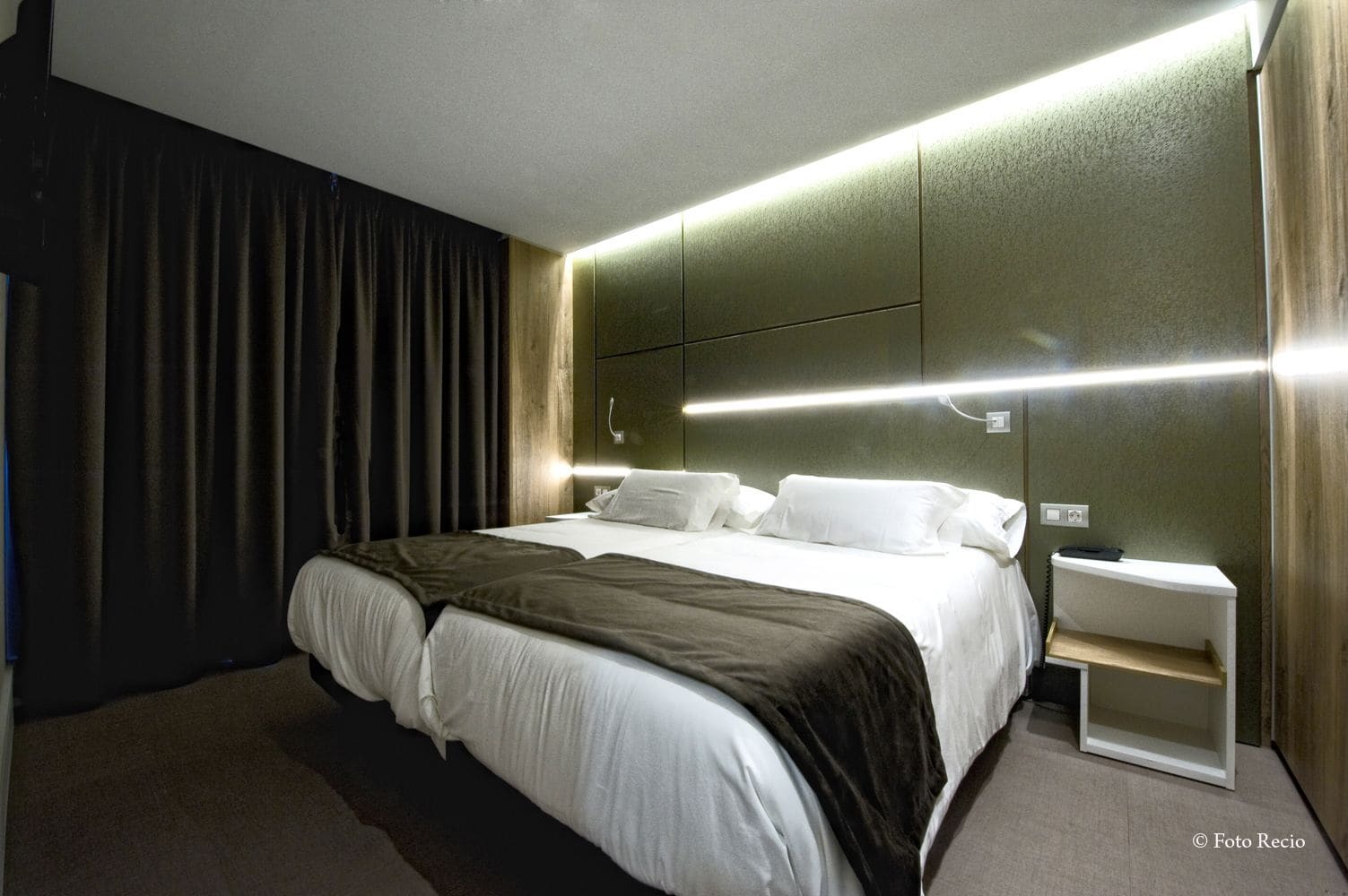 Hotel & Spa Ciudad De Бинефар Экстерьер фото