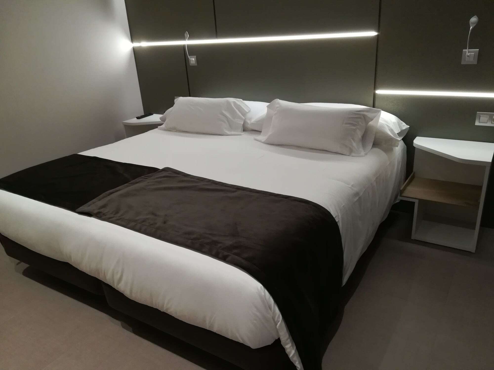 Hotel & Spa Ciudad De Бинефар Экстерьер фото