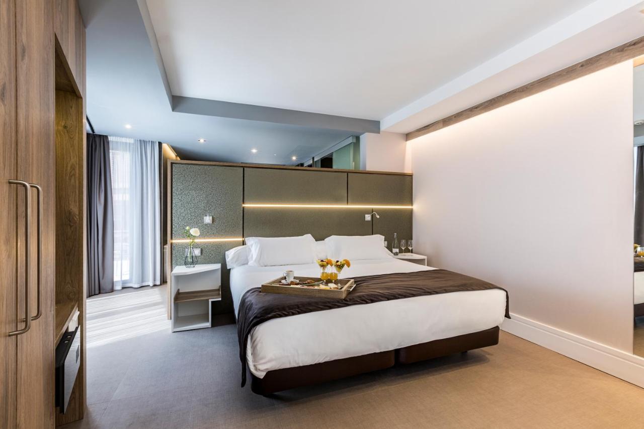 Hotel & Spa Ciudad De Бинефар Экстерьер фото