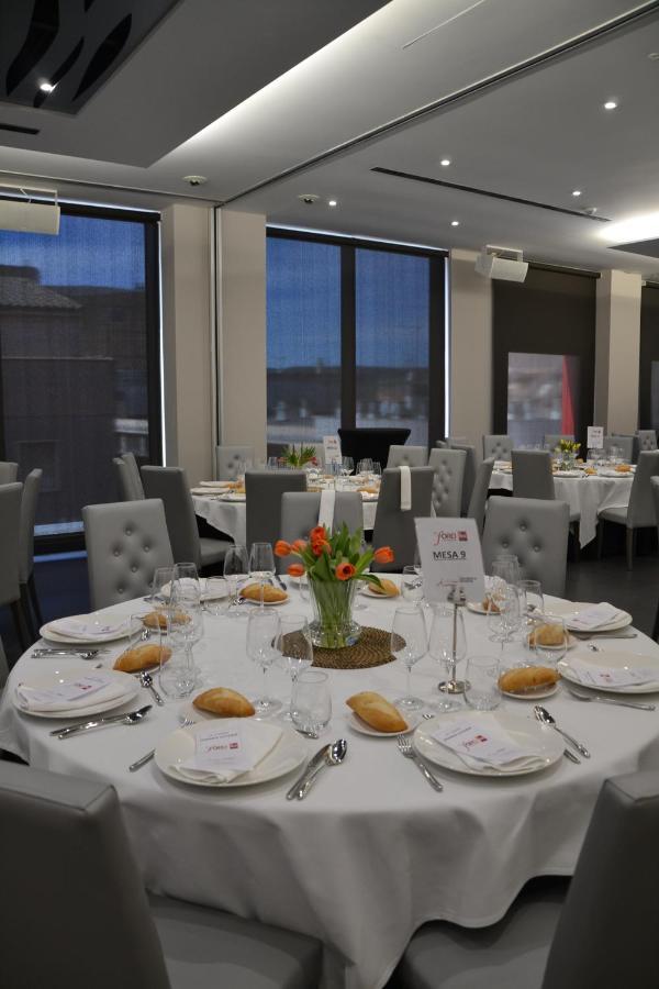 Hotel & Spa Ciudad De Бинефар Экстерьер фото